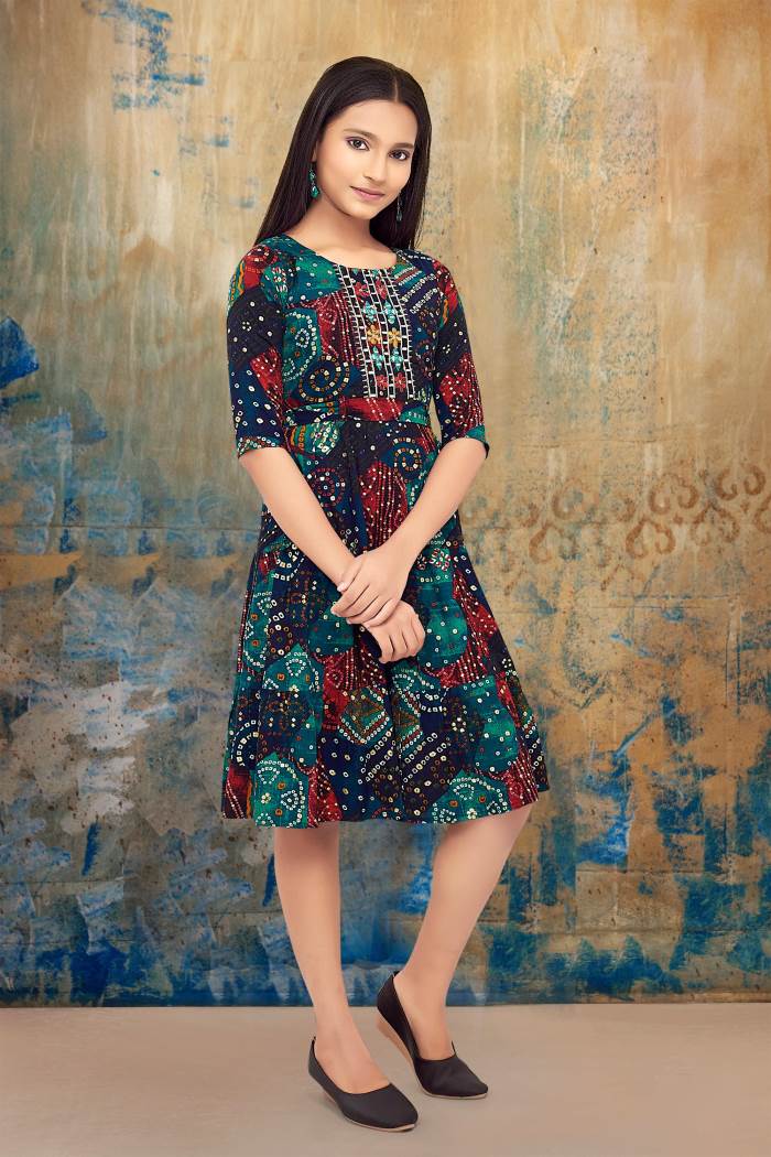 Girls Party Wear - Girls Party Wear - Kurti Set